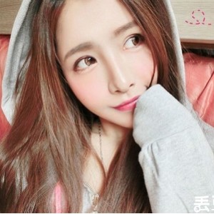 网红少女《叫小黑.一只肥黑》全果8套合集