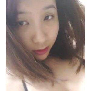 SWAG诱惑美女《吴梦梦》在粉丝家里实战