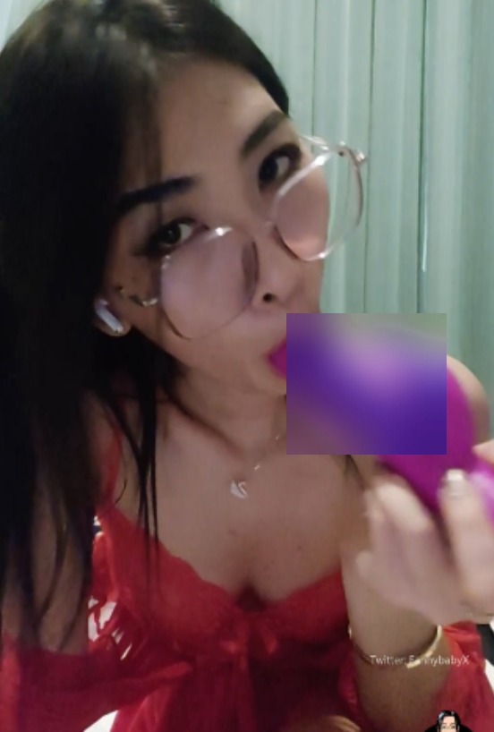 FannyLyOnlyFans刘玥闺蜜李月如合集