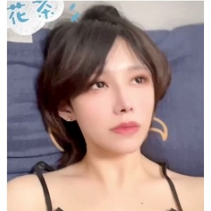 TS《纯欲花茶》私拍视频：清新花海美少女